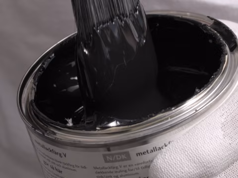 hvordan male metall med Beckers metallmaling