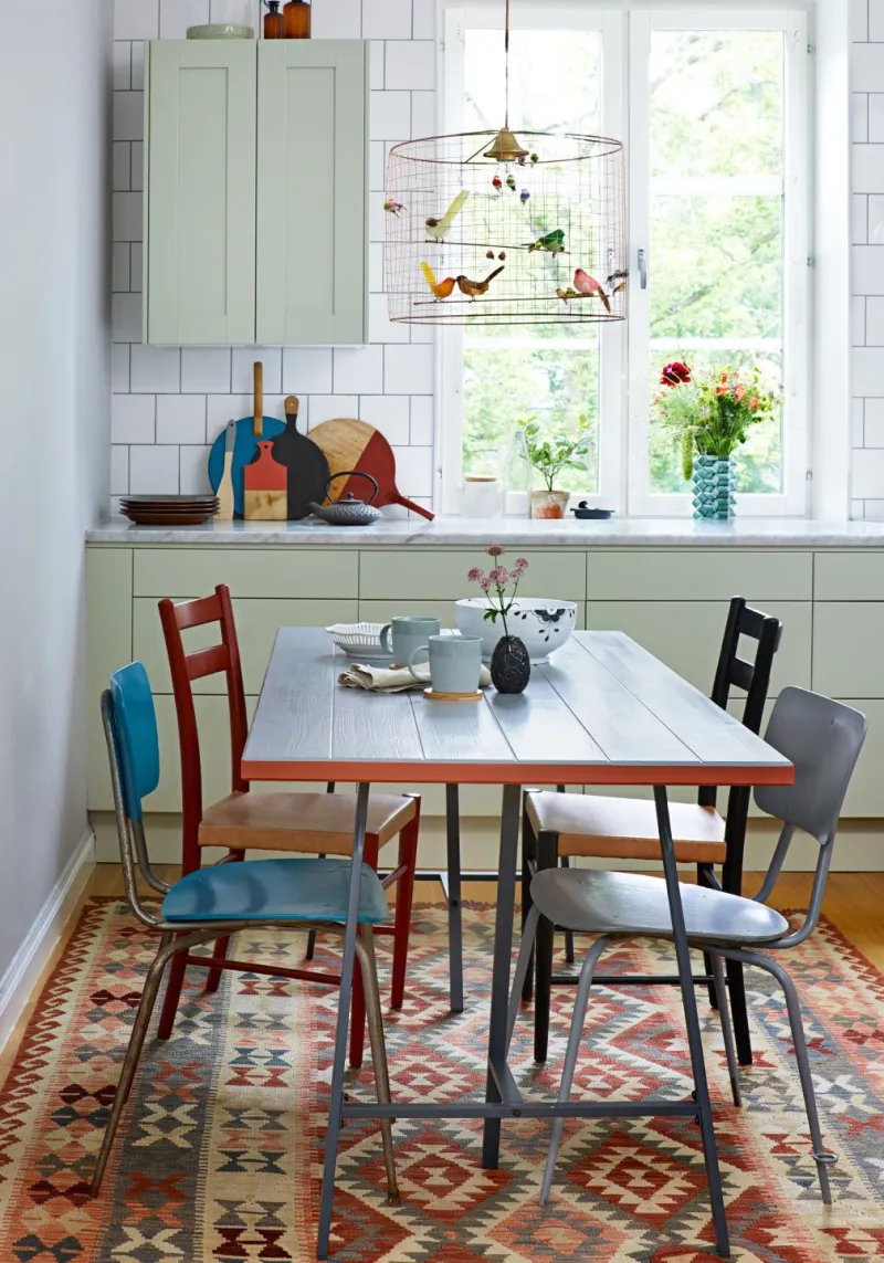 Gammelt kjøkken? Ønsker du å renovere? Mal kjøkkenskapene grønt. Beckers Mood Professional Finish