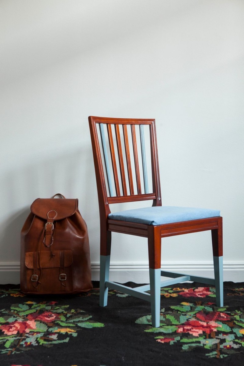 Hvordan male gamle møbler? DIY. Mal om gamle stoler, bord, bokhyller, skrivebord. Beckers Mood Professional Finish