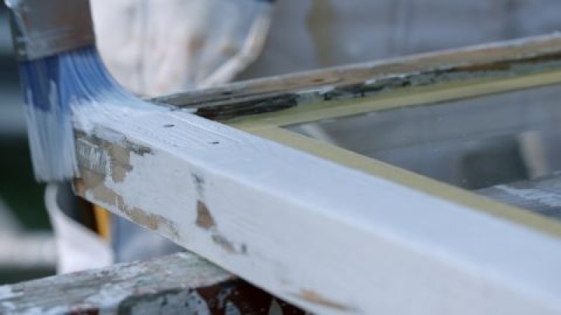 Hvordan rengjøre vinduer utendørs før utendørs maling av vinduer. Eksteriørmaling og vedlikehold utendørs fra Beckers